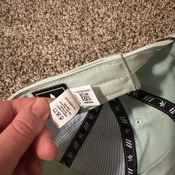 Adidas Women’s Teal Trefoil Hat - Picture 5 of 6